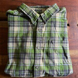 Eddie Bauer Green Tan Plaid Flannel Sz XL Grunge Skate Cozy Fall Relaxed Fit